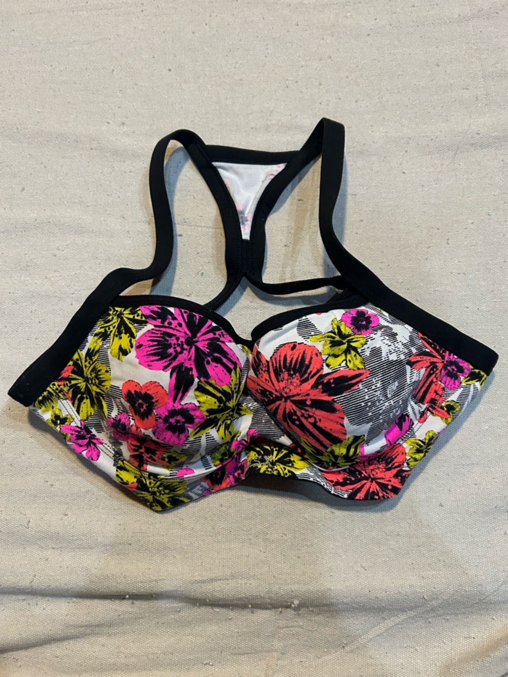 Victoria's Secret VSX Sport Floral Pattern Sports Bra 34C
